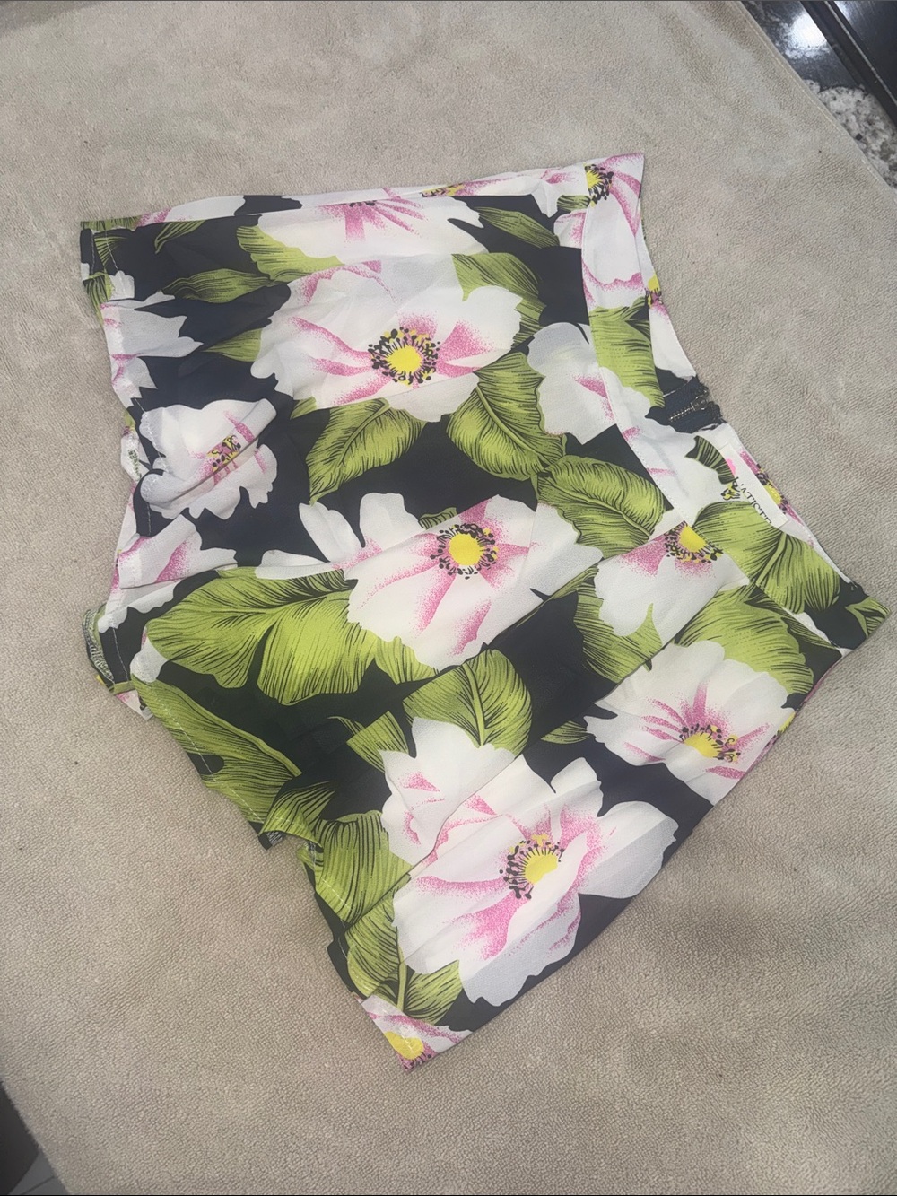 Floral High-Waist Women’s Shorts in Black & Green
